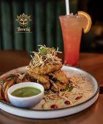 Brewski – Kitchen, Brewery & Nightlife