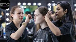 SMA Internațional Makeup